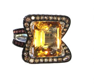 Ring Weißgold 750 mit Citrin und chamganerfarbenen Diamanten